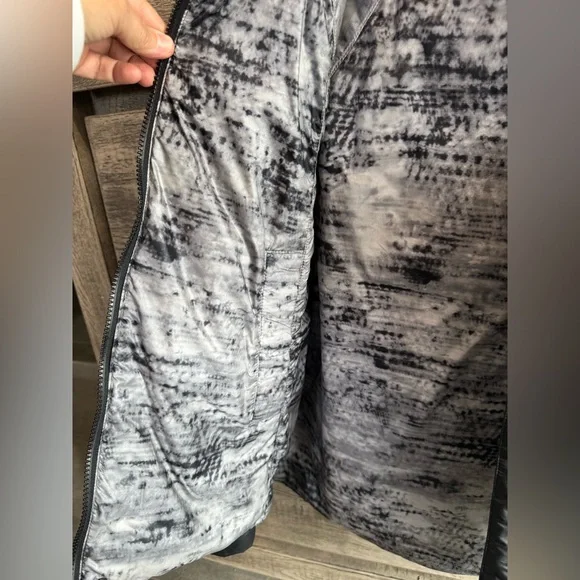 Canada Goose Mackay Reversible Jacket - Picture 4 of 9